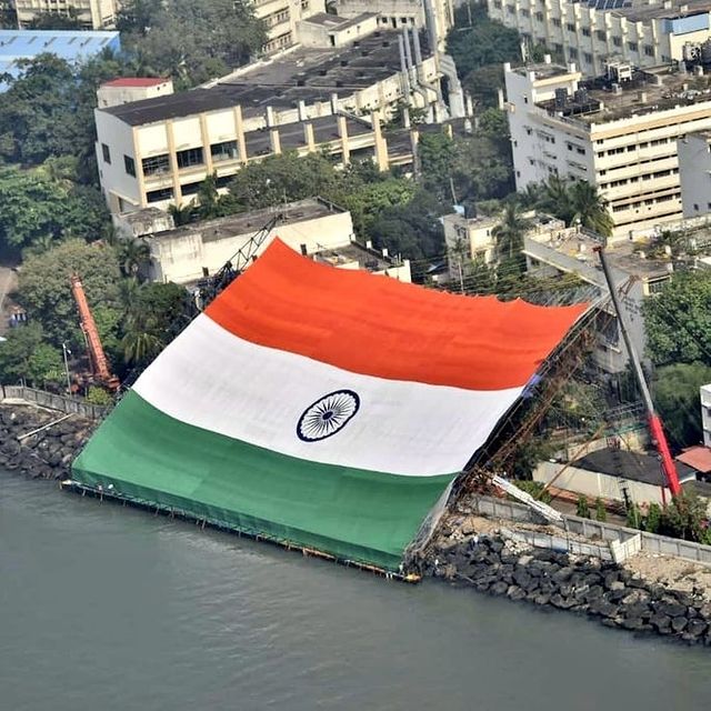 New World's Largest Flag!