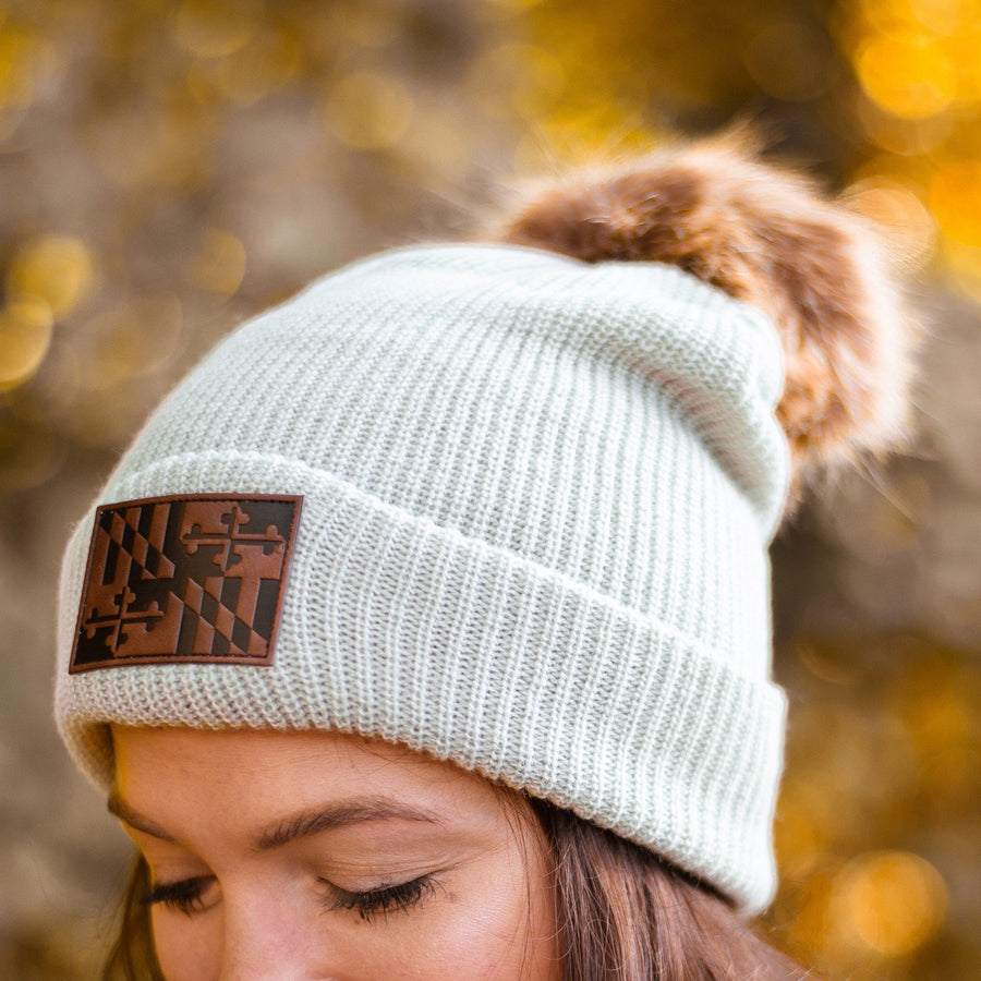 Maryland Flag Leather Patch (Grey w/ Fur Pom) / Slouchy Knit Beanie Cap